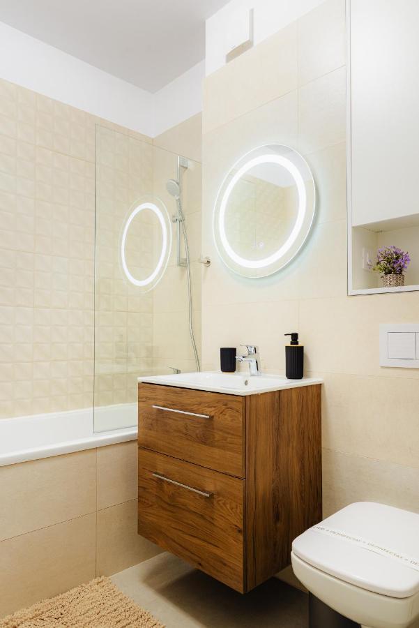 New Luxury Center Apartment Bucharest